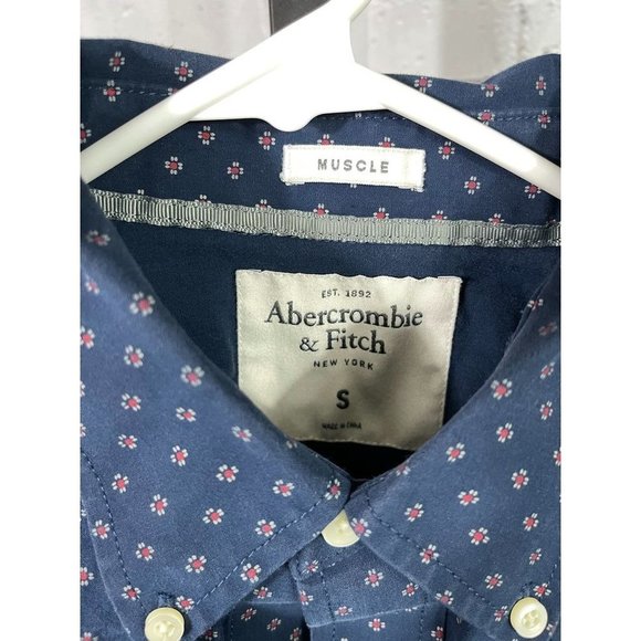 EUC Abercrombie & Fitch Muscle Shirt - Picture 3 of 6